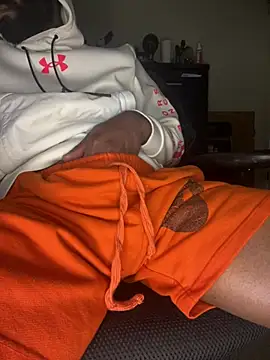 Snapshot of SlxmXBlxck chatting on February 12, 5:26 am SlxmXBlxck online show from February 12, 5:26 am