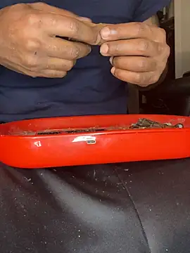 Snapshot of SlxmXBlxck chatting on December 10, 6:33 am SlxmXBlxck online show from December 10, 6:33 am