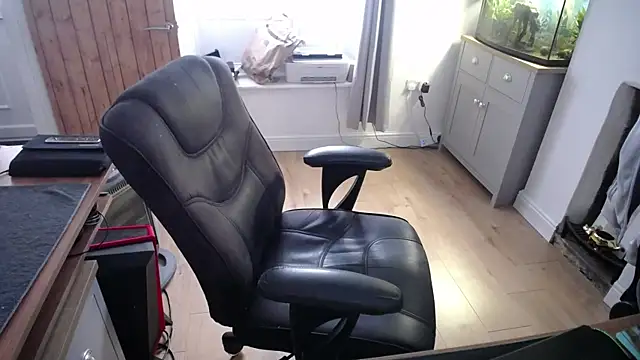 rob2810 online show from November 13, 9:14 am