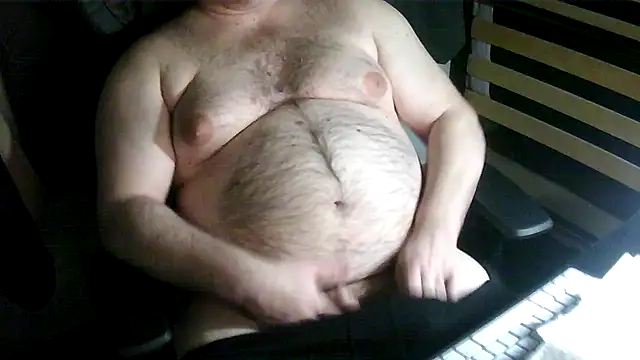 Snapshot of sr4343 chatting on February 8, 11:35 pm sr4343 online show from February 8, 11:35 pm