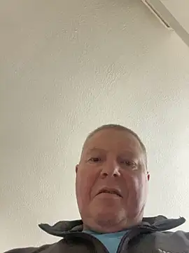 Snapshot of boilinghot123 chatting on September 24, 4:23 am boilinghot123 online show from September 24, 4:23 am