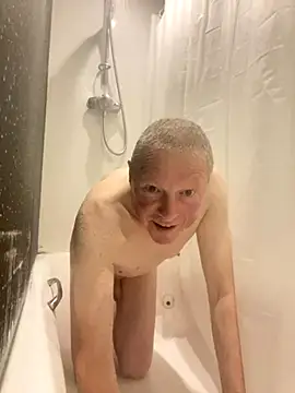 Snapshot of boilinghot123 chatting on October 15, 8:05 pm boilinghot123 online show from October 15, 8:05 pm