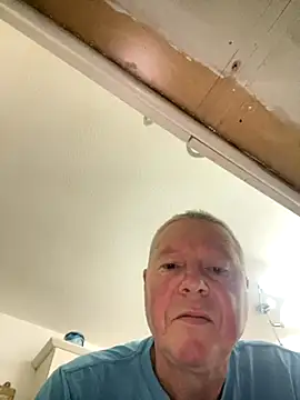 Snapshot of boilinghot123 chatting on November 1, 5:44 am boilinghot123 online show from November 1, 5:44 am