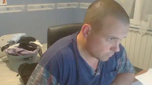 manubm03 online show from October 10, 11:37 am