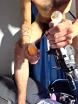 SpeedMagnumBlade6669 online show from November 20, 11:47 pm