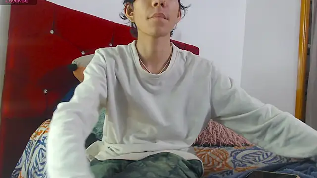 LAICK 01 online show from April 21, 4:18 am