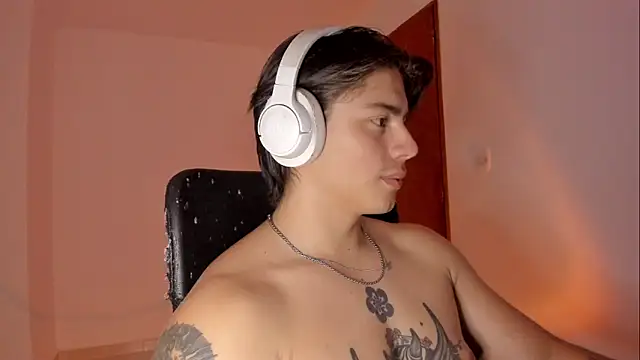 Giordano Russo online show from December 19, 7:00 pm