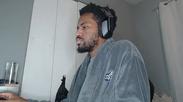 ChrisVacher online show from December 16, 6:10 am