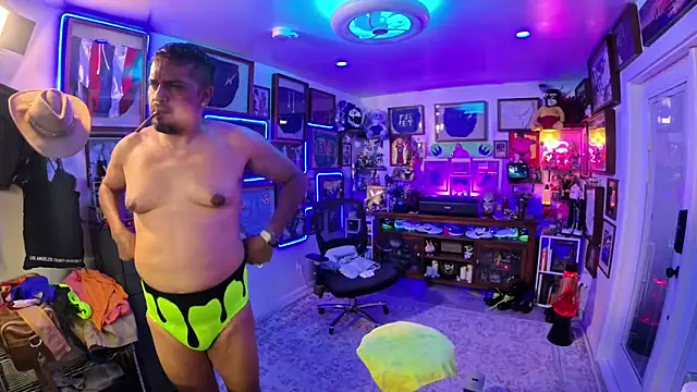 Briefs bud online show from September 10, 3:16 am