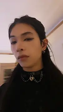 CrytinaSissyCrossdress online show from April 12, 1:12 pm