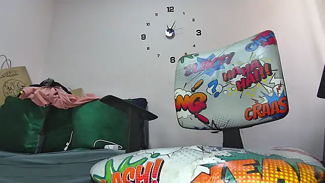 ChubbyLatin  online show from February 10, 1:05 pm