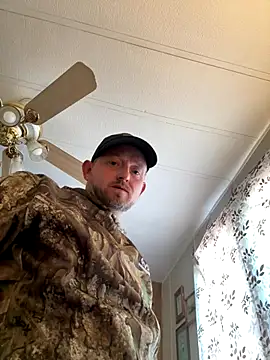 smokeymt420 online show from December 19, 6:49 pm