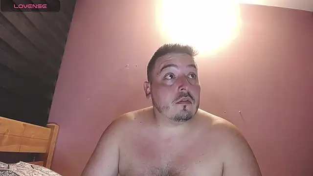 antonycruz online show from April 18, 12:45 am