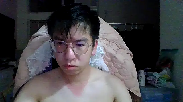 Snapshot of charlie_xdd chatting on March 3, 11:38 am charlie xdd online show from March 3, 11:38 am