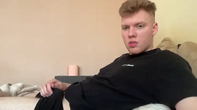 sexybooii6968 online show from April 28, 11:48 am