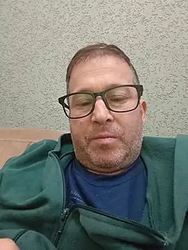 tavio1 online show from May 24, 12:38 am
