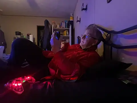 jck1m0t online show from December 14, 1:34 am