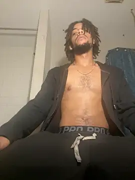Snapshot of Big_papirocky chatting on October 25, 1:51 am Big papirocky online show from October 25, 1:51 am