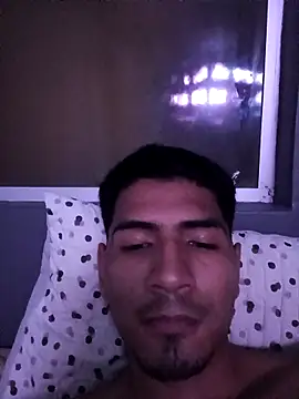 riquer09 online show from April 12, 4:47 am