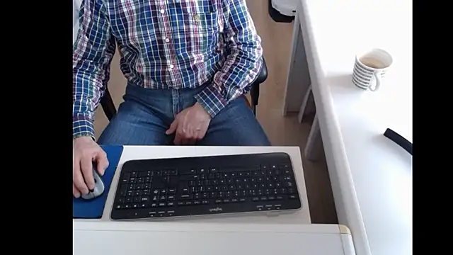 dutchpornking online show from March 16, 8:10 am