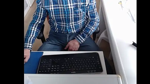 dutchpornking online show from February 4, 11:49 am