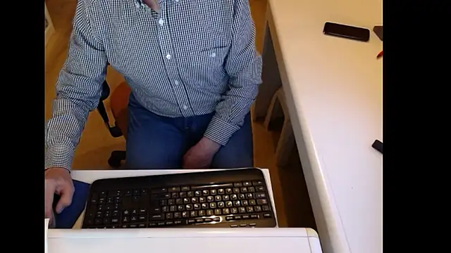 dutchpornking online show from March 1, 6:07 pm