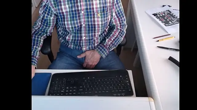 dutchpornking online show from February 28, 7:48 am