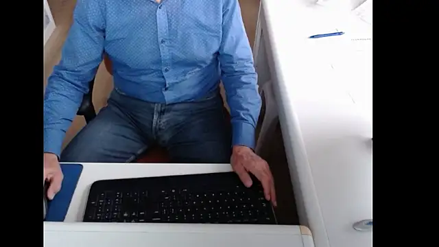 dutchpornking online show from September 27, 7:06 am