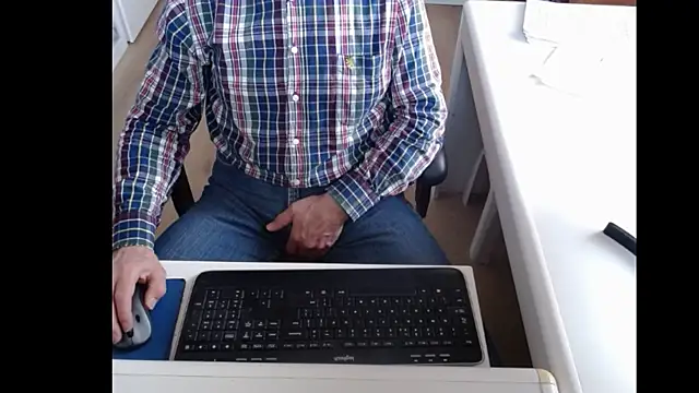 dutchpornking online show from February 17, 8:09 am