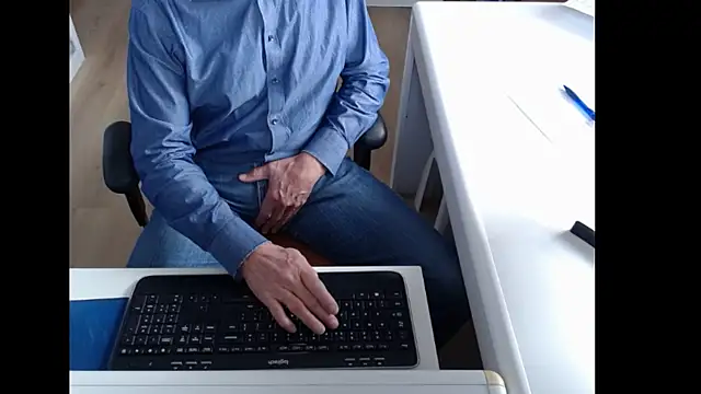 dutchpornking online show from October 18, 10:53 am