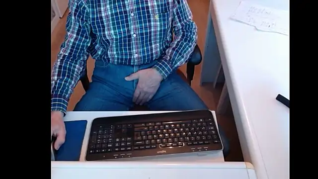 dutchpornking online show from February 18, 7:43 am