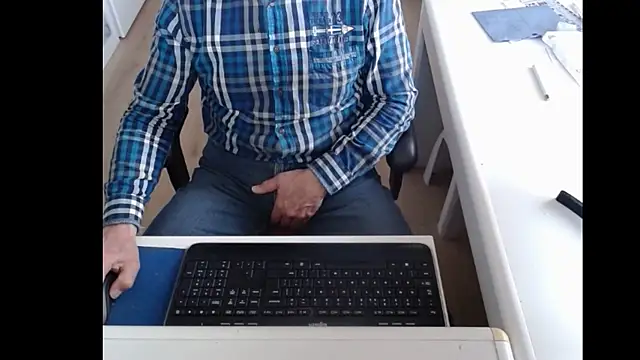 dutchpornking online show from March 10, 7:55 am