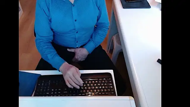 dutchpornking online show from March 7, 7:28 am