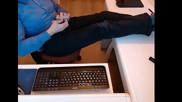 dutchpornking online show from April 4, 6:05 pm