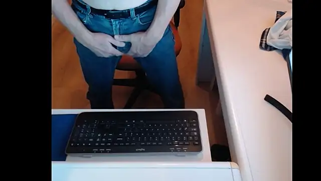 dutchpornking online show from January 6, 8:03 am