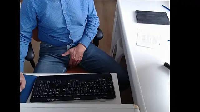 dutchpornking online show from September 10, 8:46 am