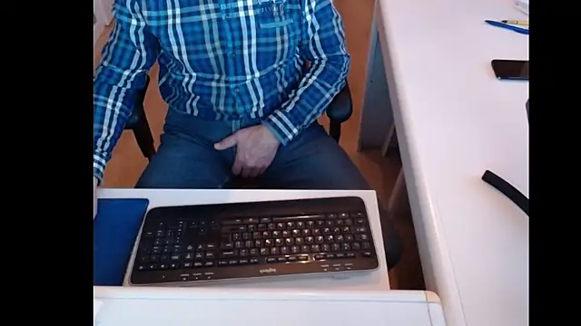 dutchpornking online show from January 17, 8:02 am