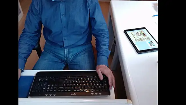 dutchpornking online show from October 5, 1:04 pm