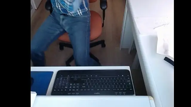 dutchpornking online show from January 3, 8:21 am