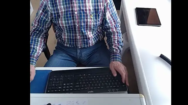 dutchpornking online show from March 12, 8:51 am