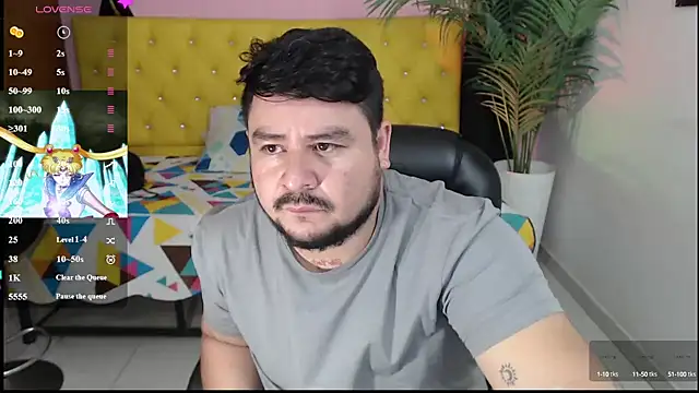 Snapshot of oso_dirty_ chatting on December 3, 5:34 pm oso dirty  online show from December 3, 5:34 pm