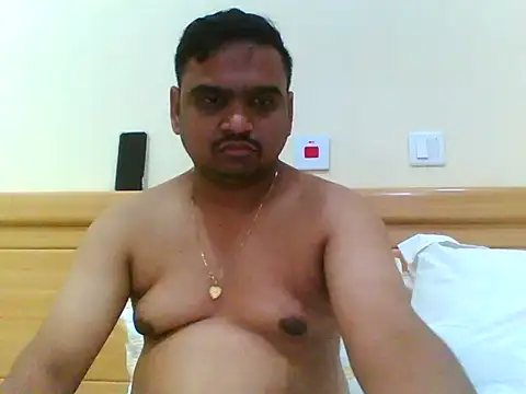 padikvinny online show from October 30, 9:05 pm