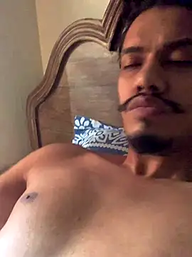 Black 8inch Jordi online show from December 7, 5:15 am