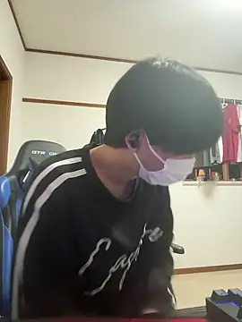 pychan online show from June 5, 1:39 pm