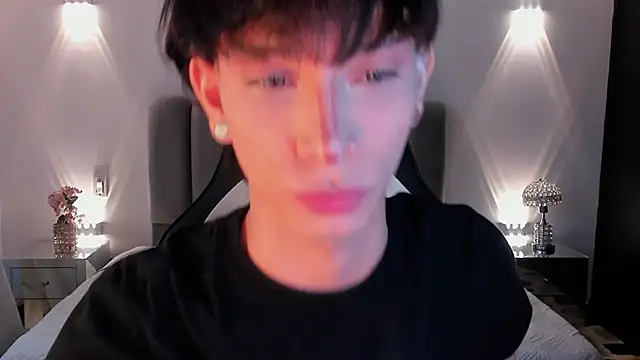 AndyWiilliams online show from April 19, 9:17 pm