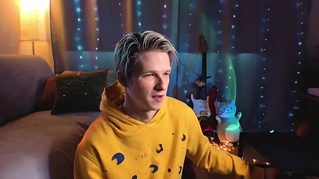 Breston Sweet online show from January 6, 7:45 am