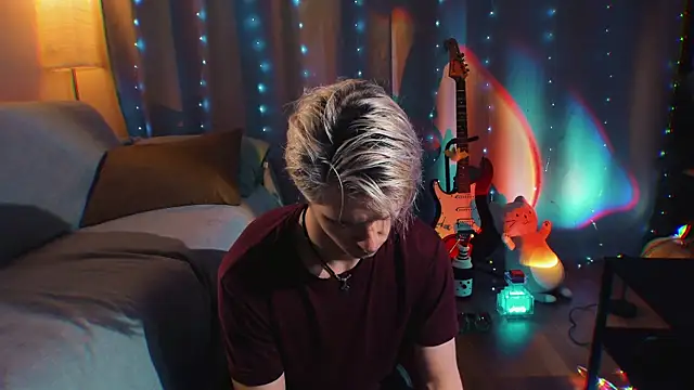 Breston Sweet online show from December 21, 5:04 am