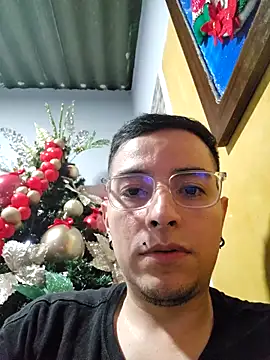 Jhoan saenz online show from December 15, 11:02 pm