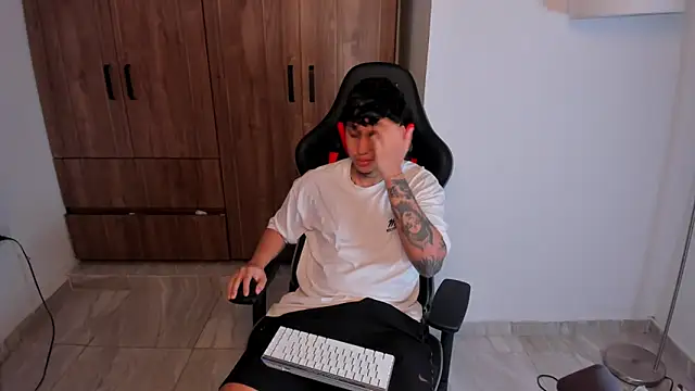 Jake simons online show from November 17, 2:03 am