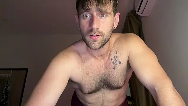 lukegunn online show from April 21, 11:11 pm